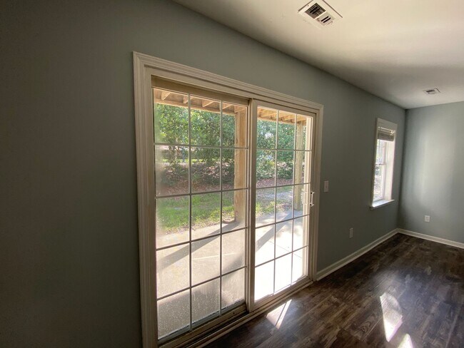 Building Photo - 5132 Greenville Loop Rd