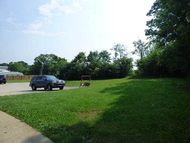 Building Photo - HAD222