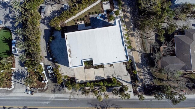 Building Photo - 3939 Higel Ave