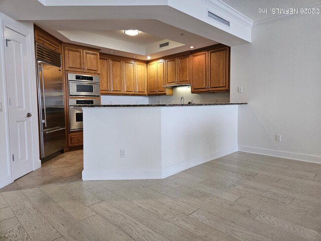 Building Photo - 1031 1st St S