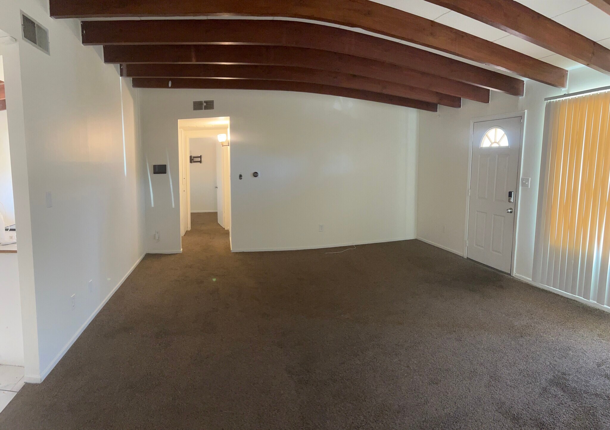 Building Photo - 12868 Catalpa Ave