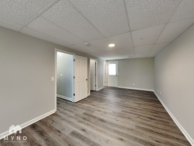 Building Photo - 1016 Bridle Creek Dr