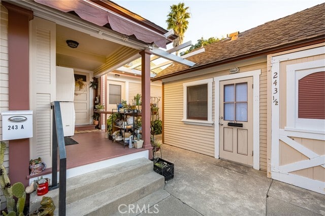 Building Photo - 243 N Grand St