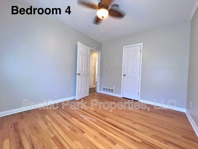 Building Photo - 3312 Little John Dr