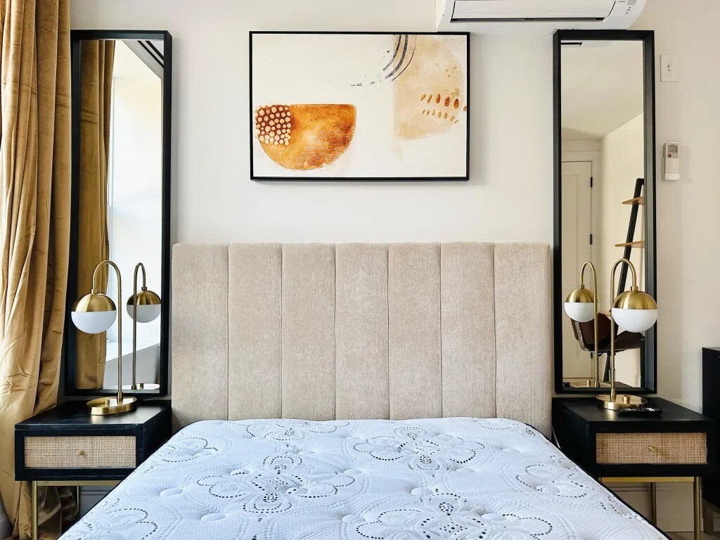 Building Photo - Furnished room/NOT APARTMENT