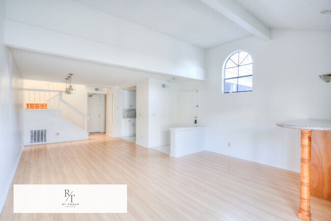 Building Photo - 15748 Tetley St