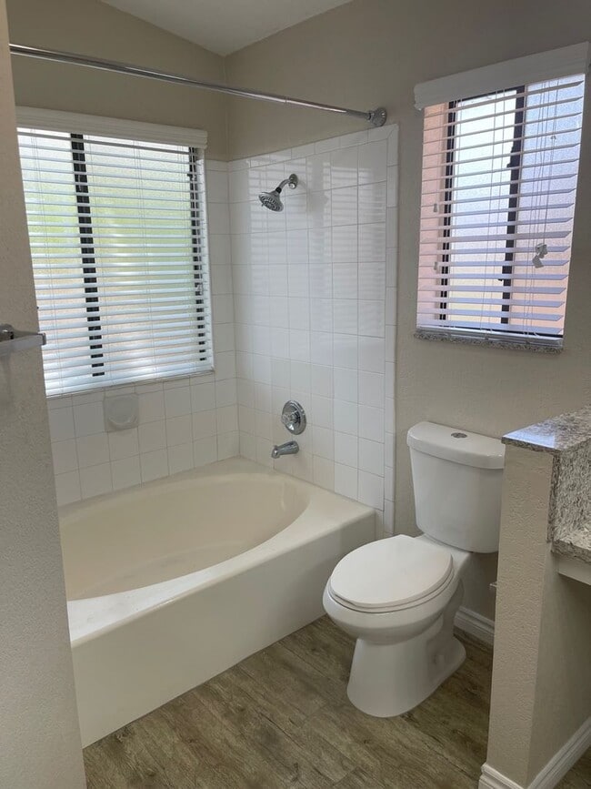 Building Photo - ***GORGEOUS SINGLE STORY BEAUTY IN THE HEA...