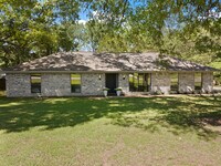 Building Photo - 2533 Green Hill Rd
