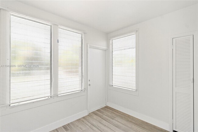 Building Photo - 113 NW 57th St