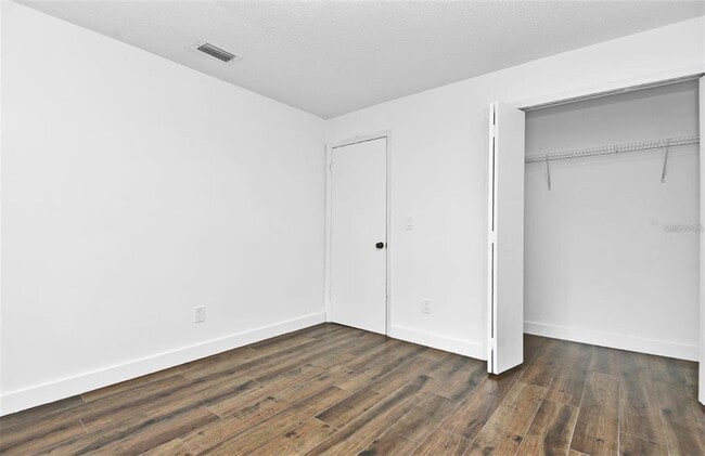 Building Photo - 112 Hillcrest Dr