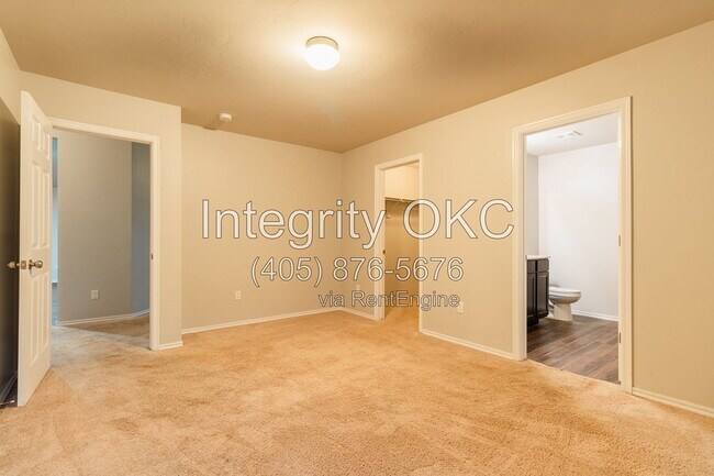 Building Photo - 13233 Bridgewater Dr