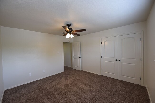 Building Photo - 111 Rhonda Dr