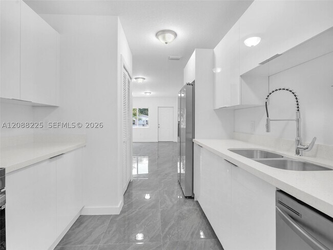 Building Photo - 2448 NW 42nd St