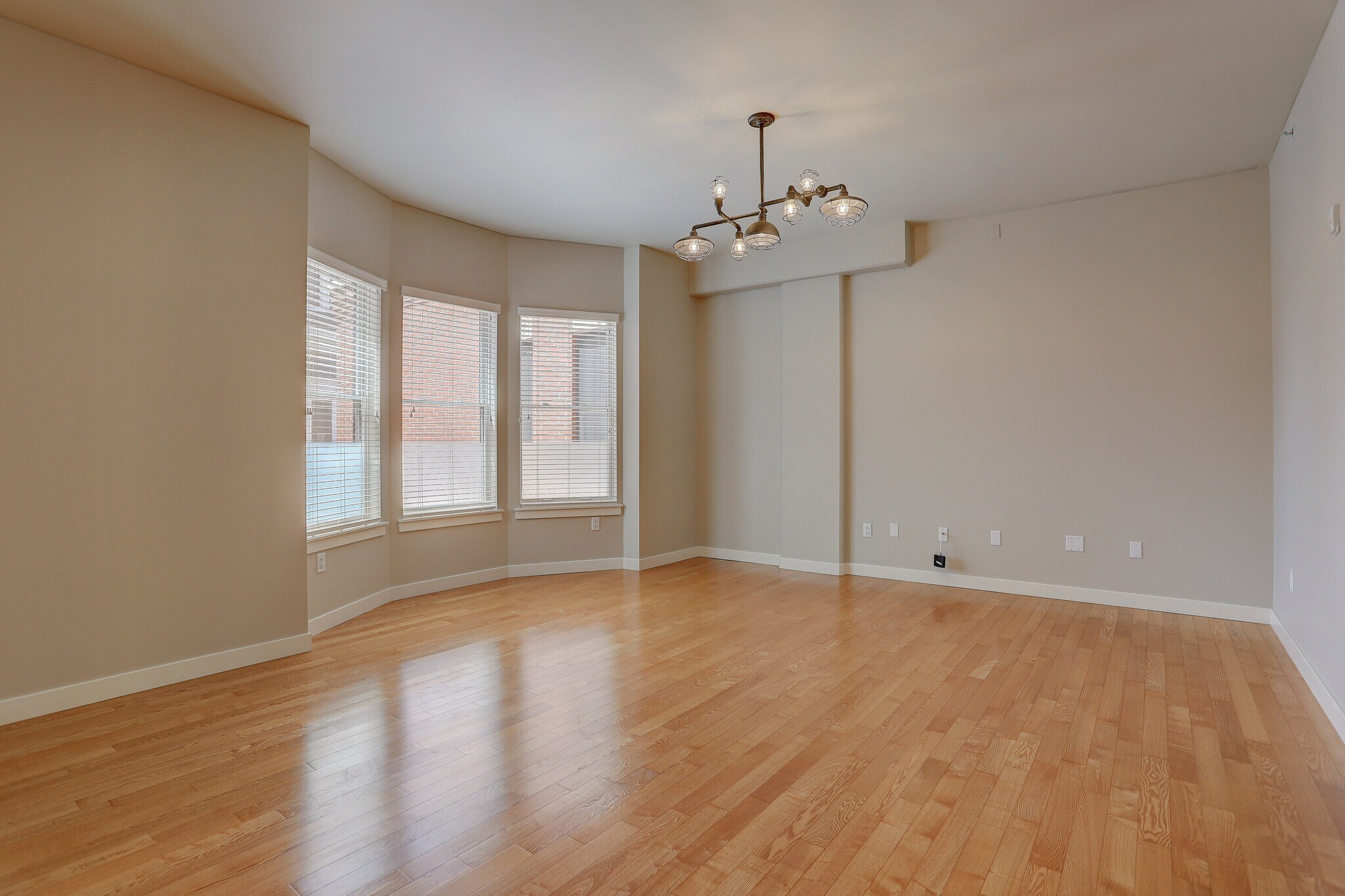 Building Photo - 410 Acoma St