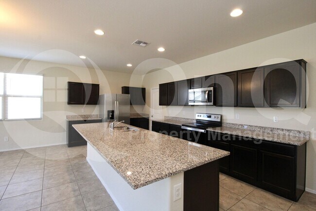Building Photo - 2455 E Alida Dr