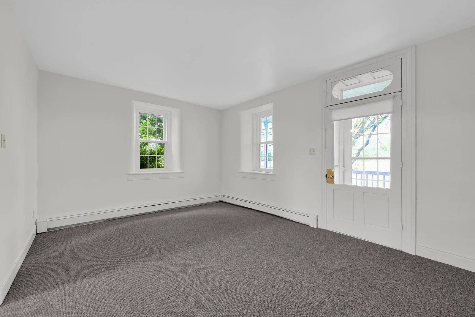 Building Photo - 705 Schaeffer Rd