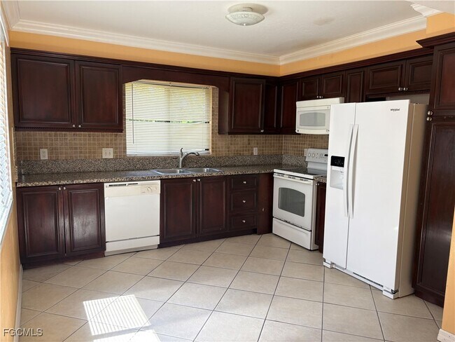 Building Photo - 7737 Tamara Lee Ct