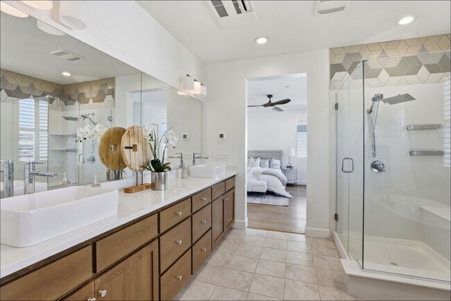 Building Photo - Beautiful 4BD/3.5BA Single-Family Home in the Dublin Boulevards Community!