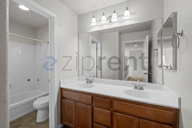 Building Photo - 1137 St Croix Way