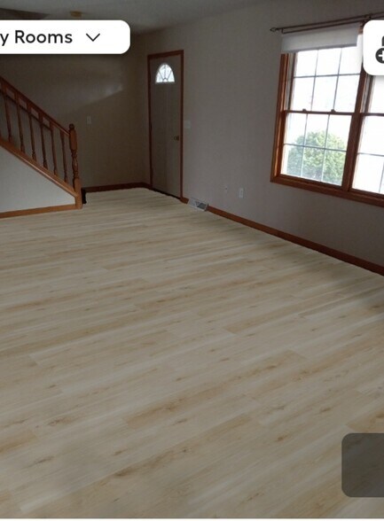 Living room - 9450 Lapp Rd