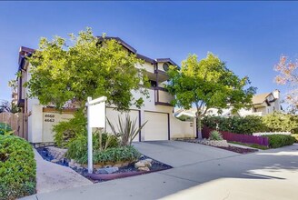 Building Photo - Great 2B/2.5BA Townhome in Kensington!