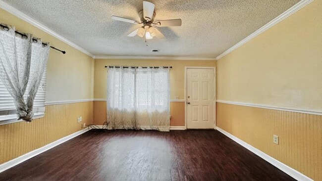 Building Photo - 1410 W Avondale Dr