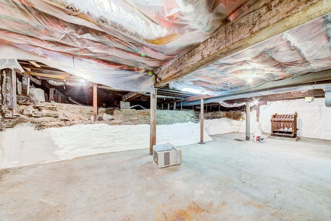 Building Photo - 2218 Arlington Ave