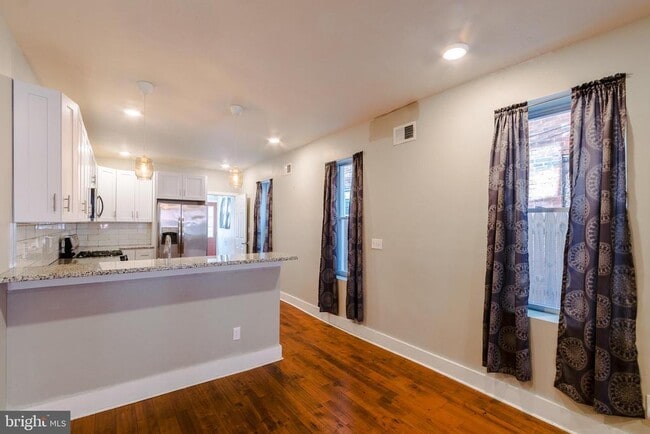 Building Photo - 1829 N 27th St