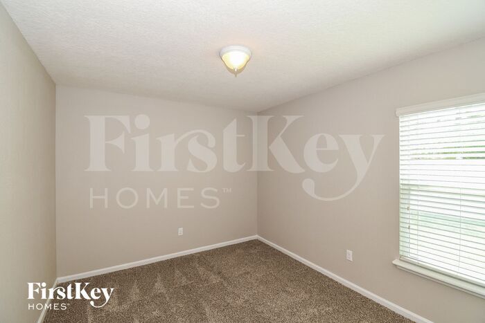 Building Photo - 15612 Mason Lakes Dr