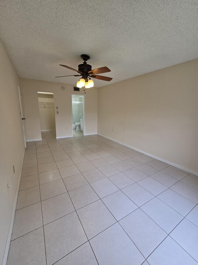 Building Photo - 8321 Sands Point Blvd