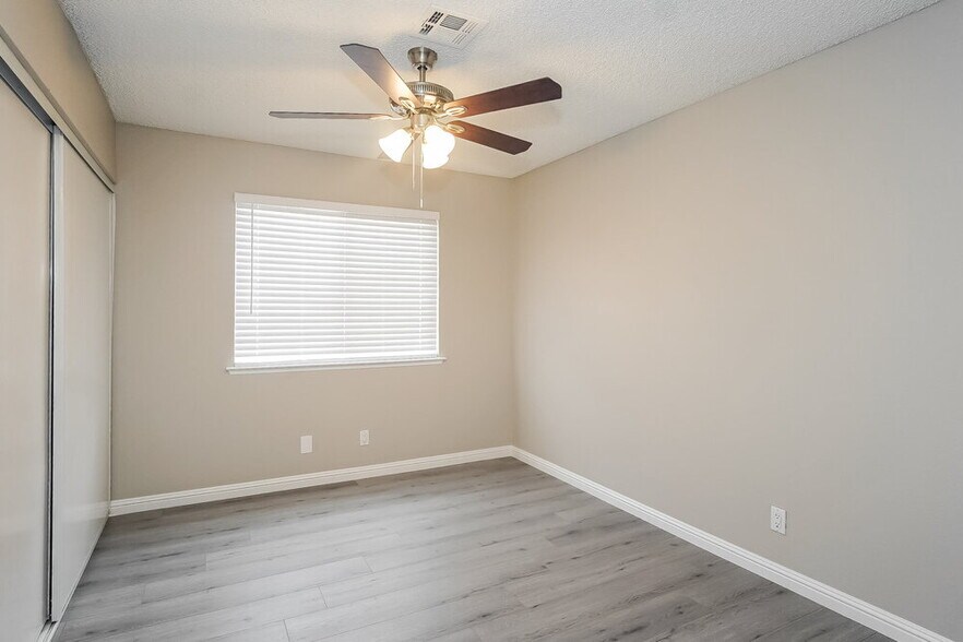Building Photo - 603 Jackson Dr
