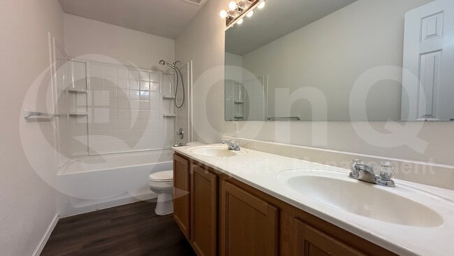 Building Photo - 616 Timberhaven Terrace
