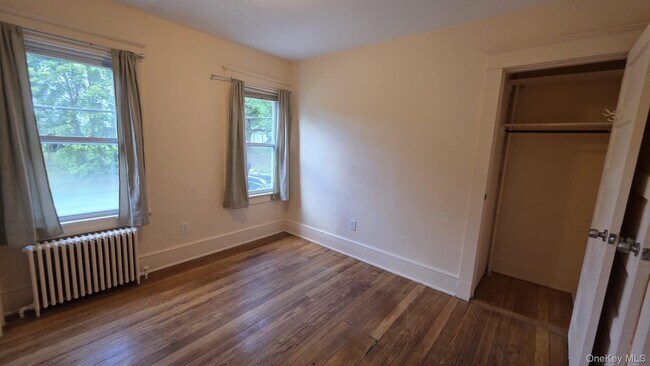 Building Photo - 41 Innis Ave