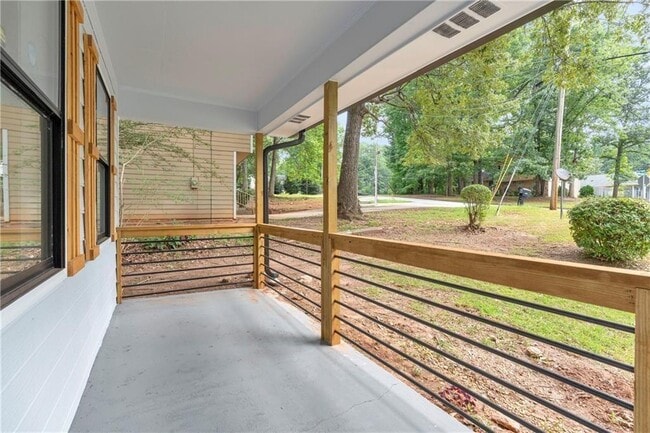 Building Photo - 5303 Kemper Pl