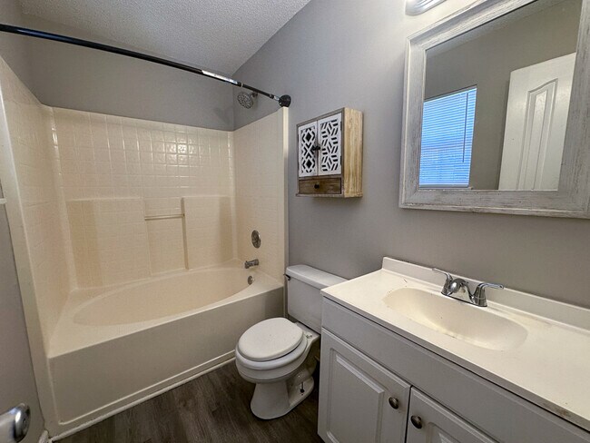 Building Photo - 12143 Brownestone View Dr