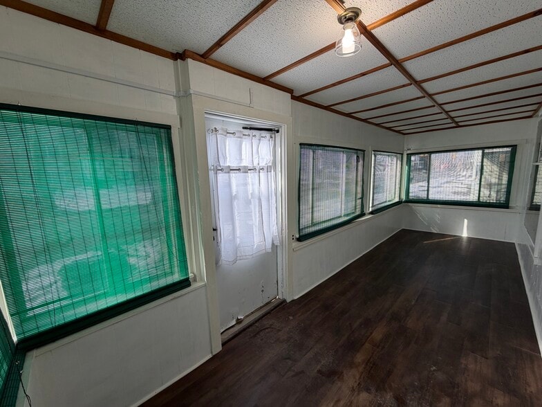 Building Photo - 66 3rd St