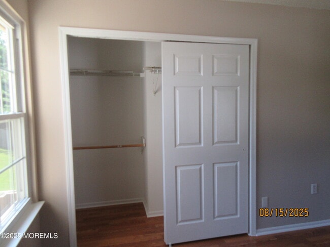 Building Photo - 29 Longbrook Ln
