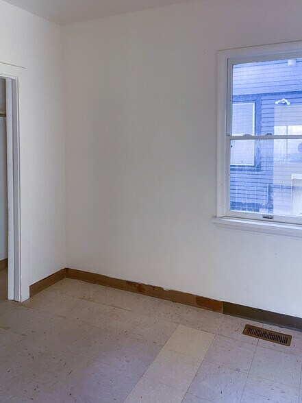 Building Photo - 278 Avenue A