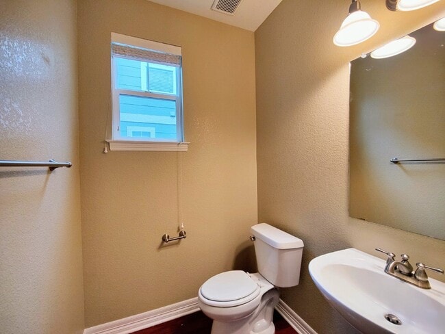 Building Photo - 9007 Apache Plume Dr