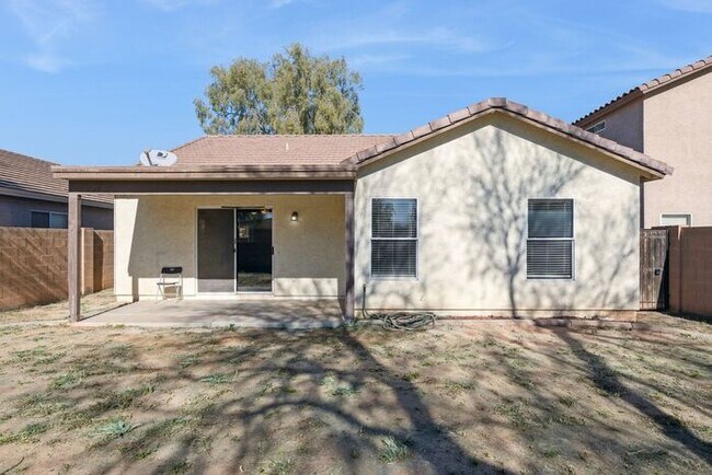 Building Photo - Very nice 3 bedroom 2 bath home