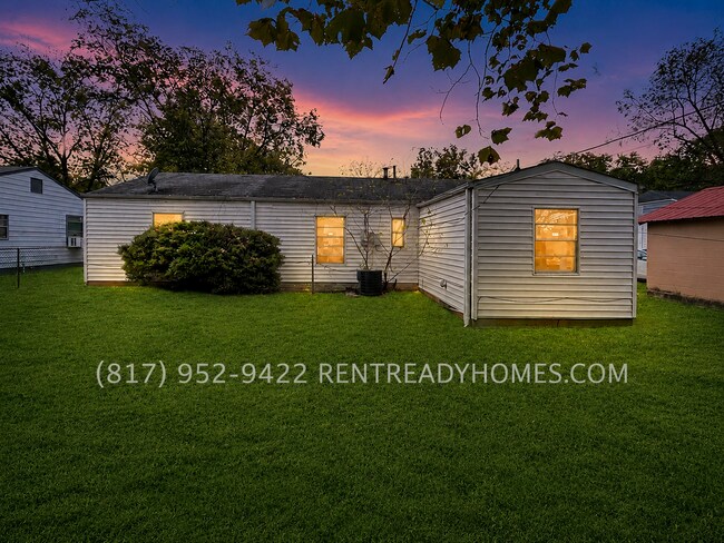 Building Photo - 1381 Creel Ct