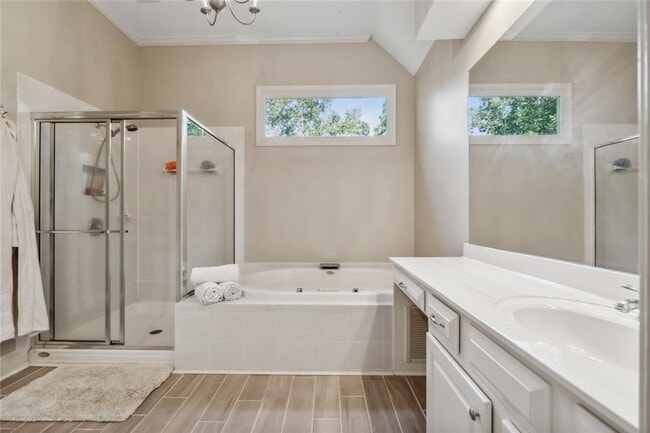 Building Photo - 508 Huntington Pl