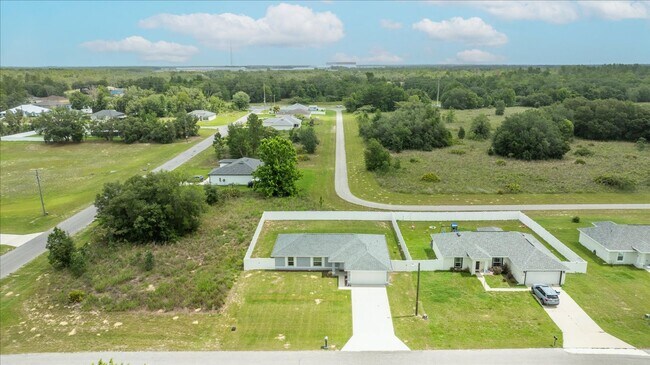 Building Photo - 5887 SW 154th Lane Rd