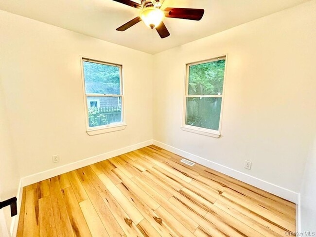 Building Photo - 765 Meadow Rd