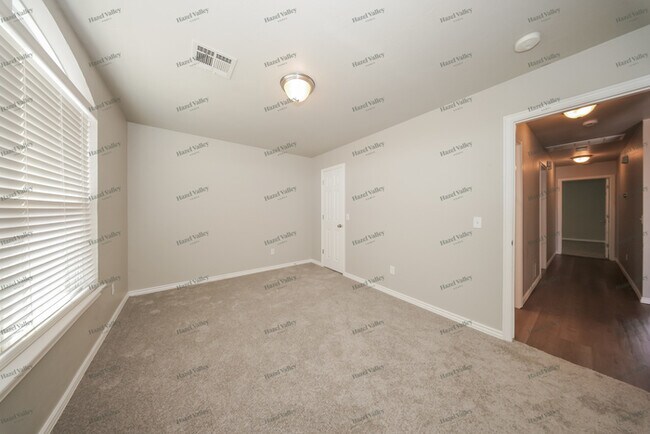 Building Photo - 2323 Box Turtle Way