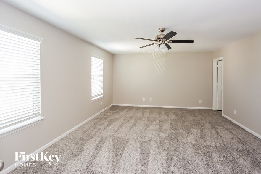 Building Photo - 3007 Creeks Landing Dr