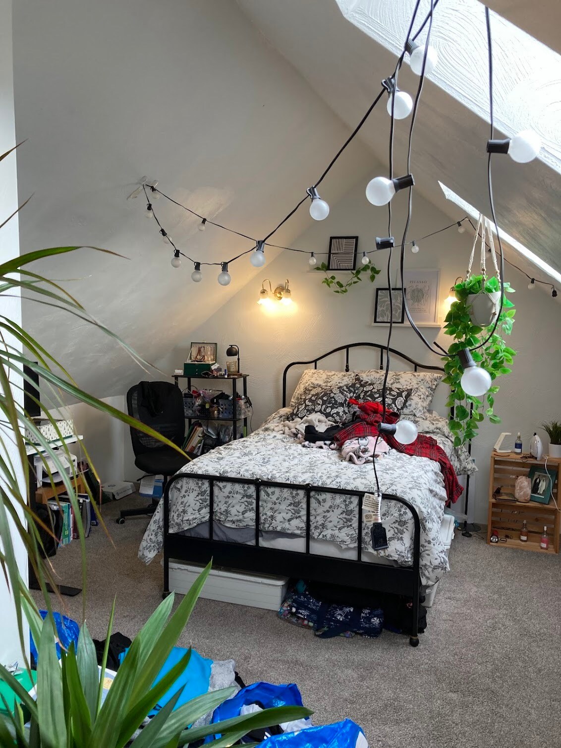 Building Photo - 5819 Bartlett St