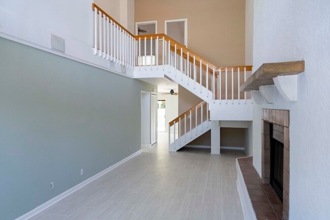 Building Photo - 2936 Florida Blvd