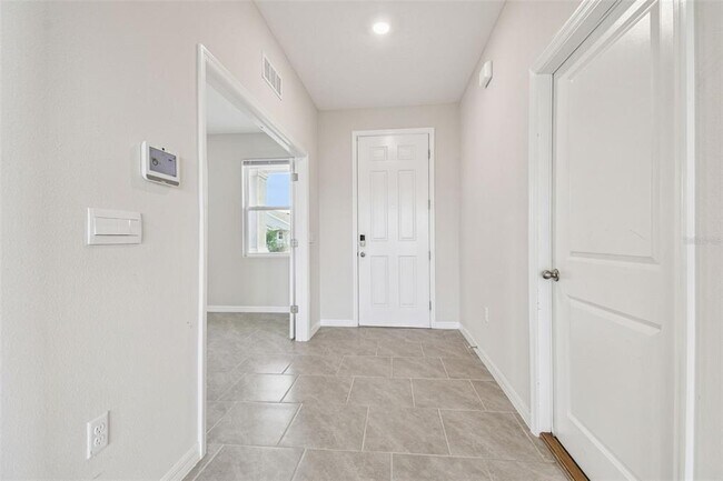 Building Photo - 3827 Sunny Spring Street