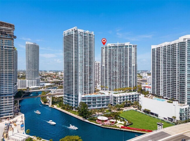 Building Photo - 90 SW 3rd St